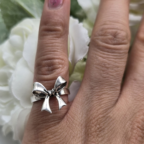 ♥️ ELEGANT BOW RING - Picture 5 of 8